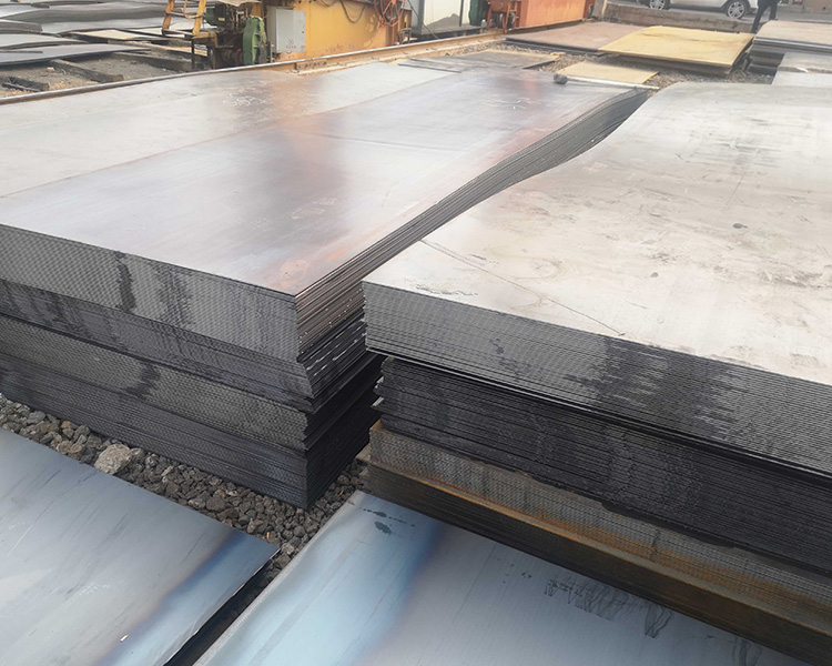 鑫福厚為您分享，山西中厚板的切割模板是由什么組成的？