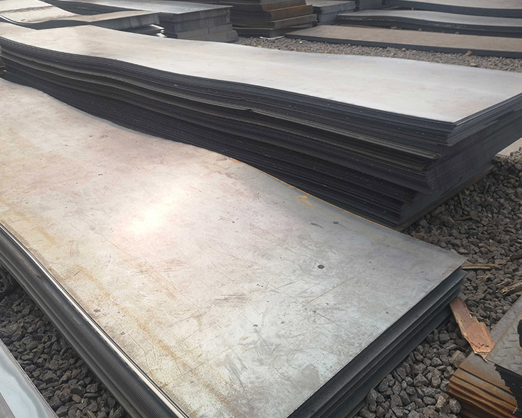 鑫福厚鋼板廠家：合金元素對(duì)山西中厚板的工藝性能的影響？